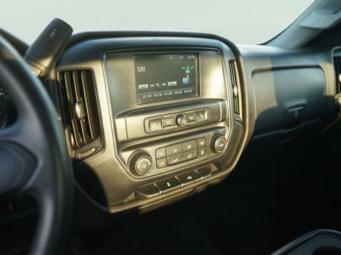 Used 2018 Chevrolet Silverado 1500 Custom w/ Custom Value Package RWD image 26