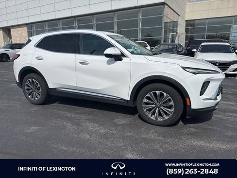 Used 2024 Buick Envision Preferred AWD/4WD image 1