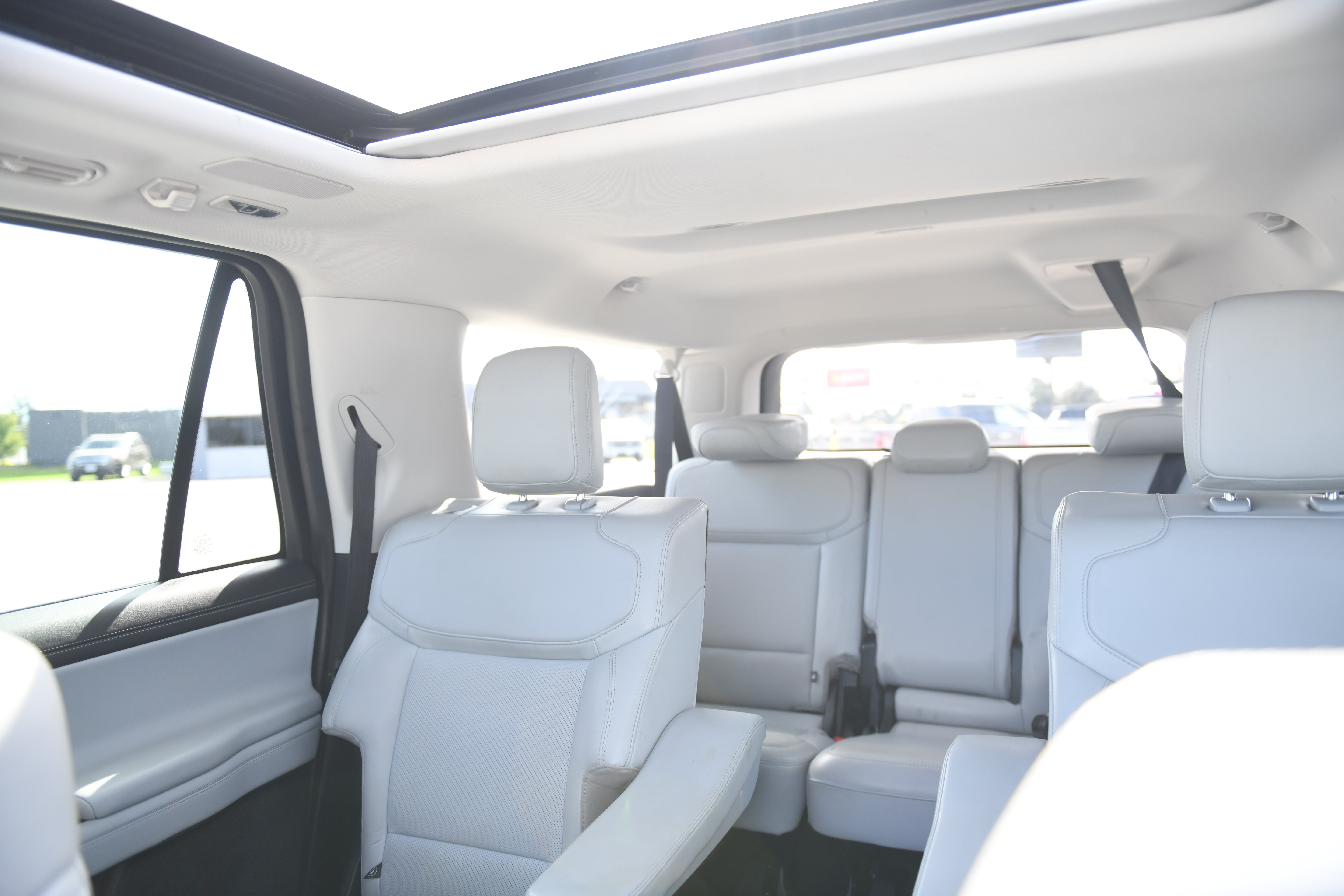 Used 2025 Ford Expedition Max Platinum w/ Driver's Package AWD/4WD image 30