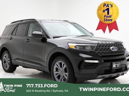 Used 2022 Ford Explorer XLT w/ Equipment Group 202A image 1