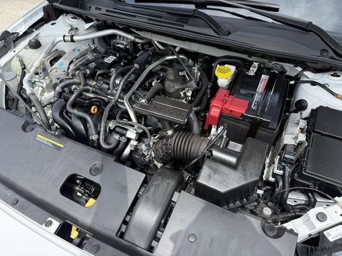 Used 2024 Nissan Sentra SV FWD image 34