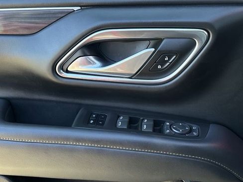 Used 2022 Chevrolet Tahoe Z71 w/ Luxury Package image 22