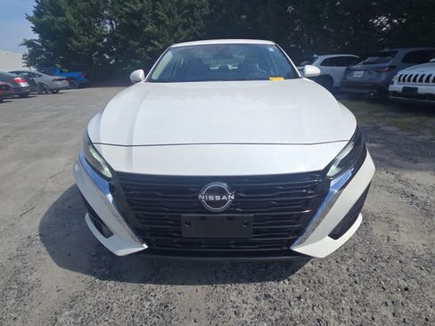 Used 2023 Nissan Altima 2.5 SL AWD/4WD image 3