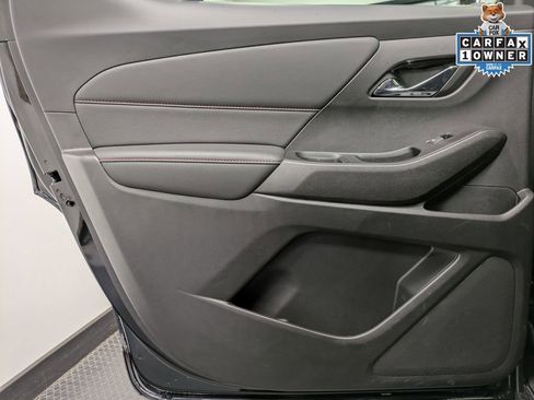 Used 2023 Chevrolet Traverse RS w/ LPO, Floor Liner Package AWD/4WD image 22