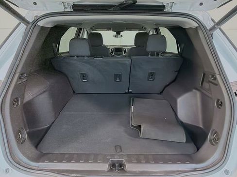 Used 2024 Chevrolet Equinox LT image 28