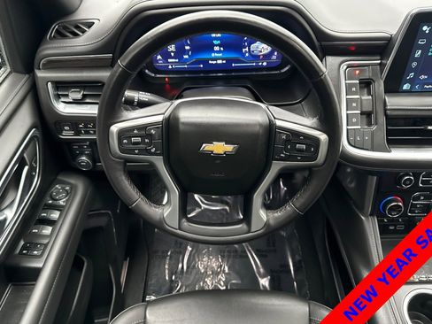 Used 2022 Chevrolet Tahoe LT w/ Luxury Package image 15