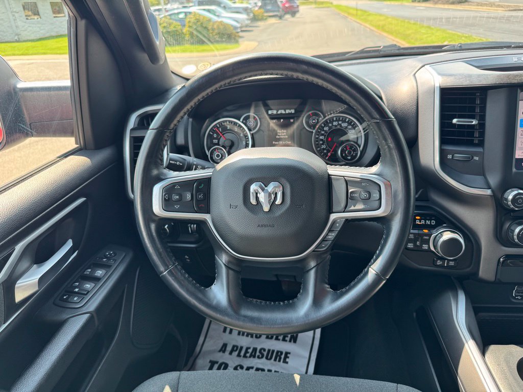 Used 2022 RAM 1500 Big Horn AWD/4WD image 18