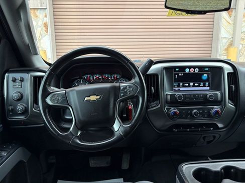 Used 2018 Chevrolet Silverado 1500 LT w/ All Star Edition image 24