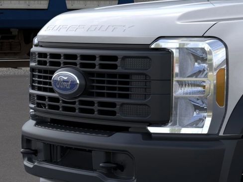 New 2026 Ford F550 2WD Regular Cab Super Duty image 18