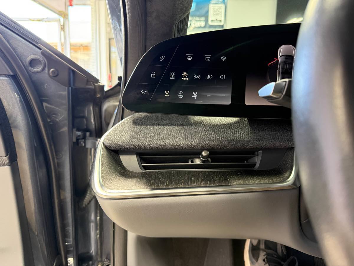 Used 2024 Lucid Air Touring AWD/4WD image 24
