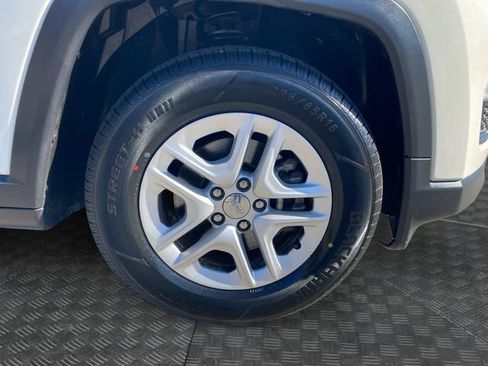 Used 2021 Jeep Compass Sport image 34