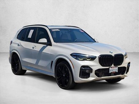 Used 2023 BMW X5 xDrive40i w/ M Sport Package AWD/4WD image 3