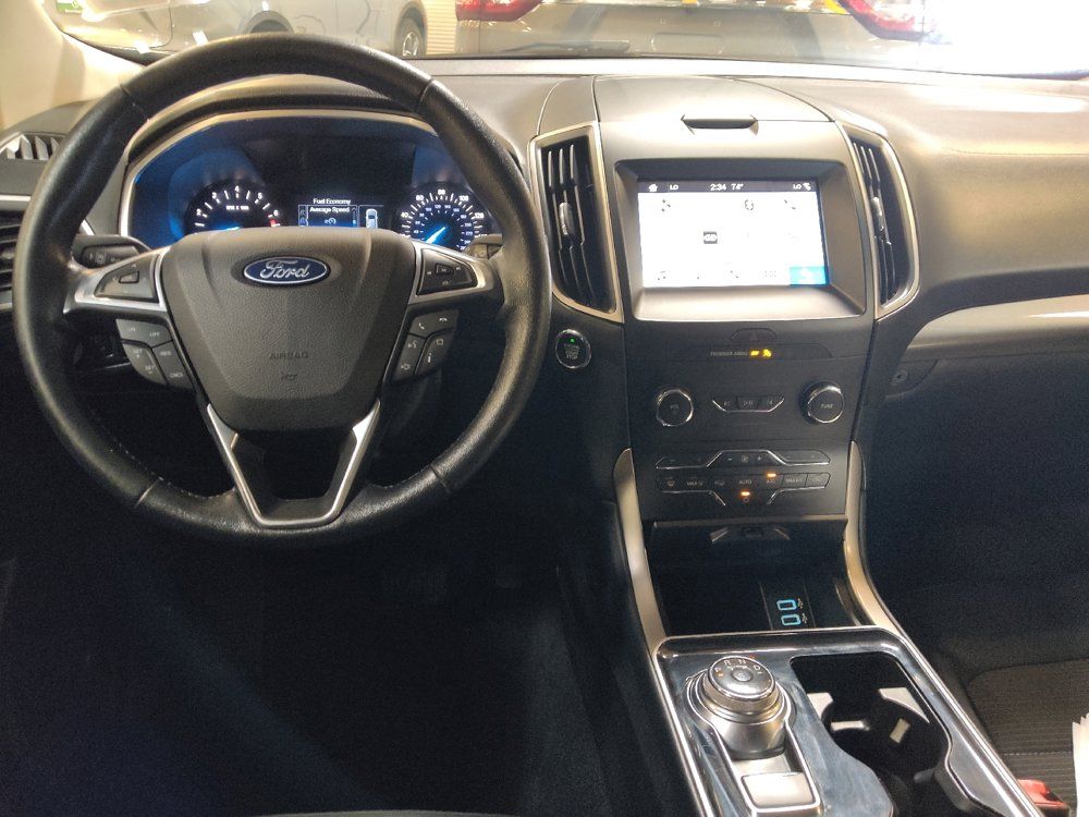 Used 2019 Ford Edge SEL FWD image 22