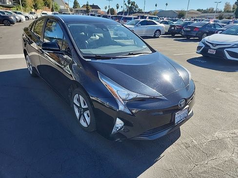 Certified 2017 Toyota Prius Four Touring image 7