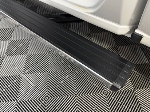 Used 2024 GMC Sierra 1500 Denali Ultimate image 28