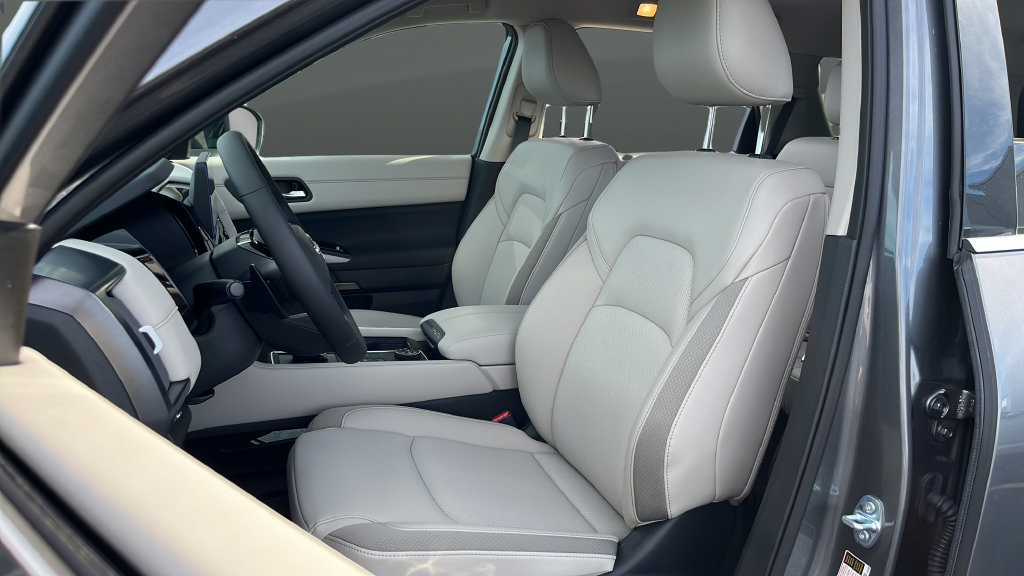 New 2026 Nissan Pathfinder SL AWD/4WD image 9