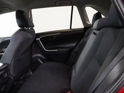Certified 2023 Toyota RAV4 LE image 27