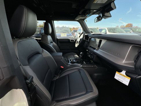 New 2025 Ford Bronco Outer Banks image 25