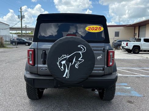 Used 2025 Ford Bronco Badlands AWD/4WD image 4