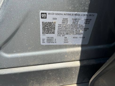 Used 2024 GMC Terrain SLE FWD image 9
