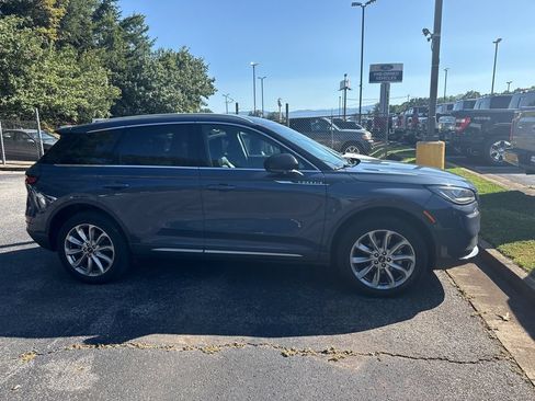 Used 2022 Lincoln Corsair AWD w/ Premium Package image 20