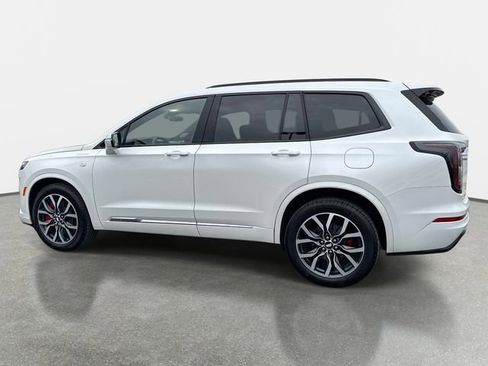 Used 2025 Cadillac XT6 Sport w/ LPO, Floor Liner Package image 3
