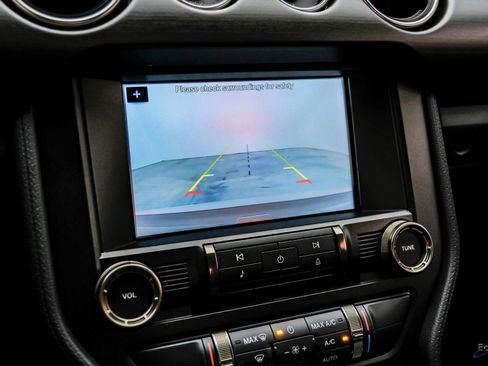 Used 2016 Ford Mustang Shelby GT350R w/ GT350R Equipment Group 920A image 70