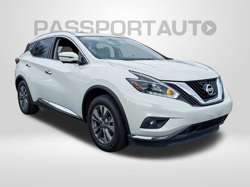 Used 2018 Nissan Murano SL w/ Moonroof Package image 2