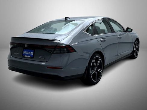 Used 2025 Honda Accord Sport image 5