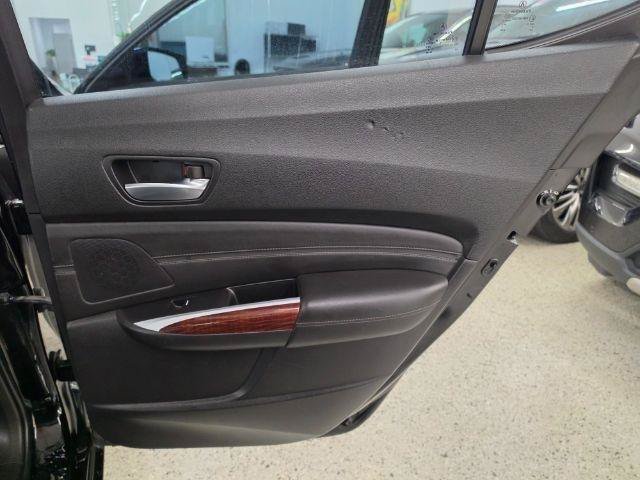 Used 2015 Acura TLX w/ Technology Package FWD image 32