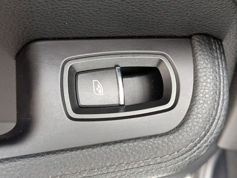 Used 2021 Porsche Macan S image 29