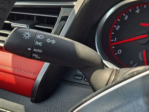 Used 2019 Toyota Camry XSE w/ Navigation Package FWD image 30