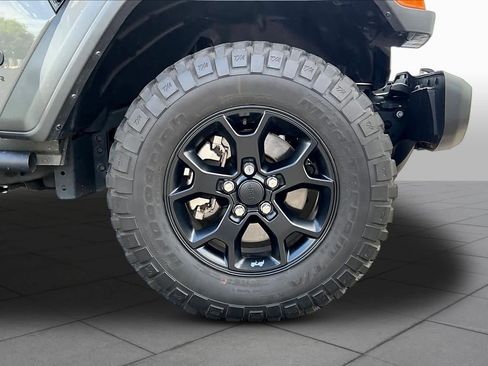 Used 2022 Jeep Wrangler Sport image 10