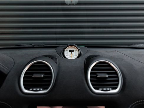 Certified 2024 Porsche 718 Boxster Spyder RS RWD image 28