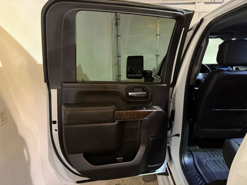 Used 2020 GMC Sierra 2500 Denali AWD/4WD image 11