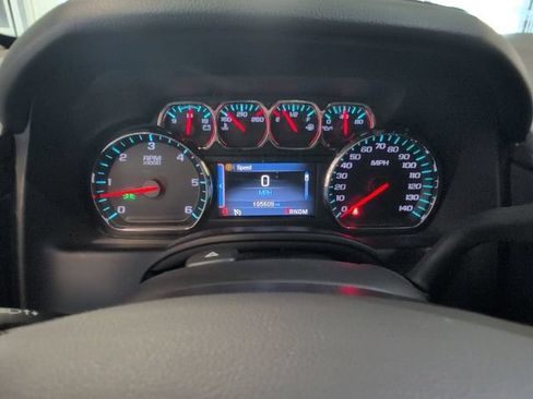 Used 2015 Chevrolet Suburban LT w/ Luxury Package AWD/4WD image 20