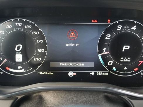 Used 2023 Jaguar F-PACE SVR image 19