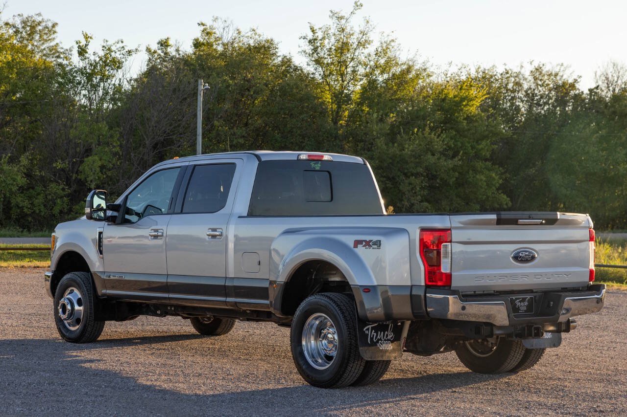 Used 2017 Ford F350 Lariat w/ Chrome Package AWD/4WD image 14