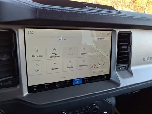 New 2025 Ford Bronco Outer Banks image 25