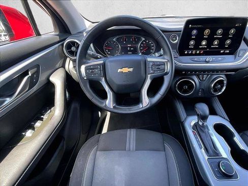 Used 2023 Chevrolet Blazer LT FWD image 7