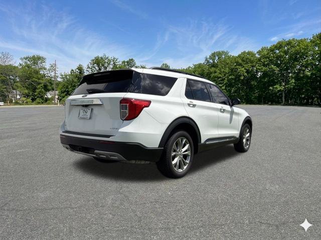 Used 2023 Ford Explorer XLT w/ Equipment Group 202A AWD/4WD image 9