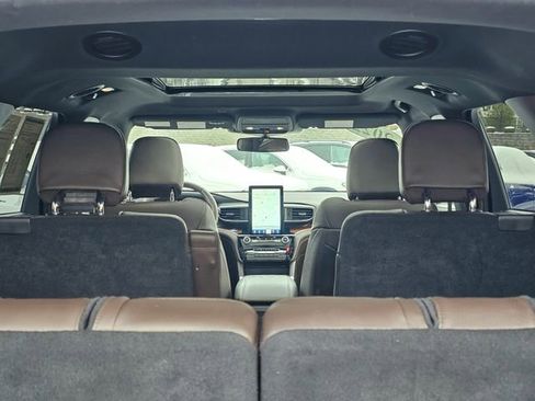 Used 2022 Ford Explorer King Ranch w/ Premium Technology Package AWD/4WD image 12
