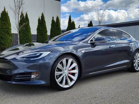 Used 2016 Tesla Model S P100D image 1