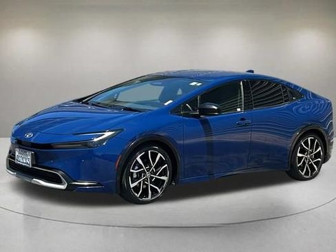 Used 2023 Toyota Prius Prime FWD image 2