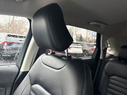 Used 2024 Ford Edge SEL image 41