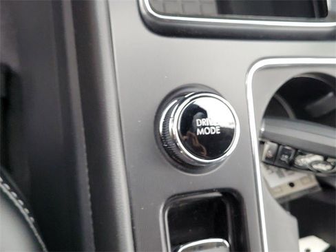 New 2026 Lincoln Corsair Premiere image 6