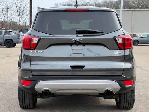 Used 2019 Ford Escape SE image 38