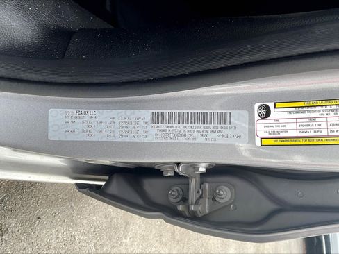 Used 2019 RAM 1500 Big Horn image 34