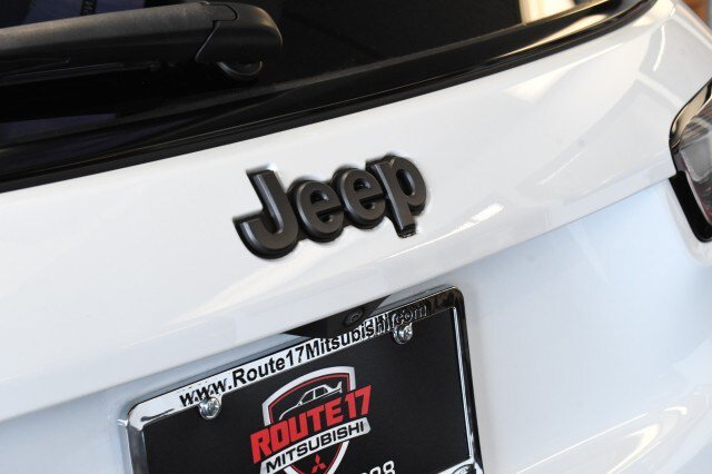 Used 2023 Jeep Compass High Altitude AWD/4WD image 16