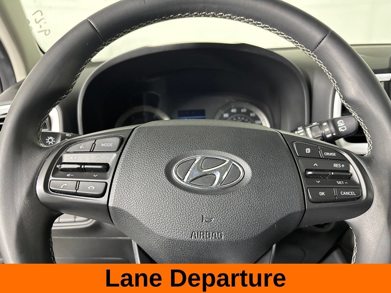 Used 2022 Hyundai Venue Limited FWD image 14